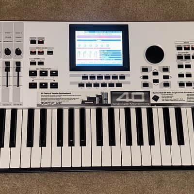 Yamaha Motif XF7 2014 - White
