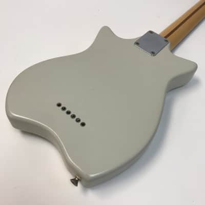Roland GTM GC-10 MIDI Virtual Guitar Synthesizer Controller - White 2000s image 11