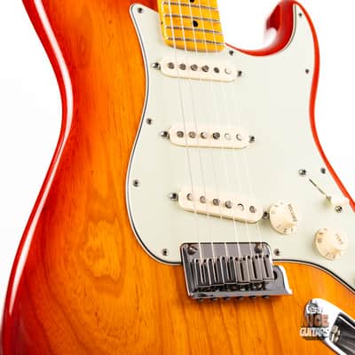 Fender Custom Shop Deluxe Stratocaster 2010 image 5