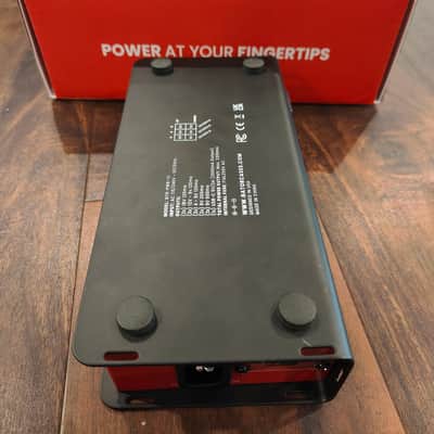 Gator Power-12 12-Output Guitar Effects Pedal Power Supply GTR-PWR-12 image 6