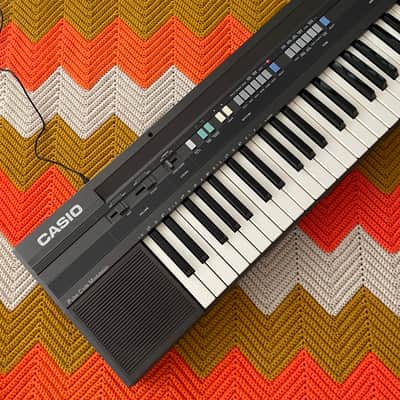 Casio Keyboard Synth - 1980’s Made in Japan 🇯🇵 - Killer 80’s M83 Tones! - Mint Condition! - Nice Onboard Drums! -