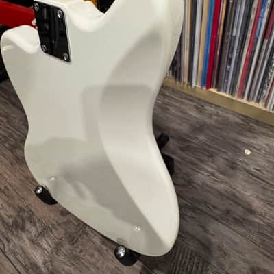 Fender Traditional 60's Jazzmaster 2019 MIJ Arctic White MINT FSR image 11
