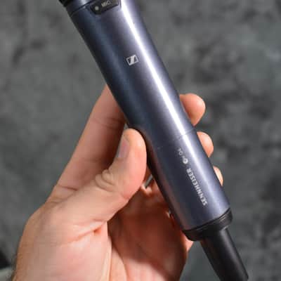 Sennheiser EWD 835 Evolution Digital Wireless Handheld Microphone set image 4