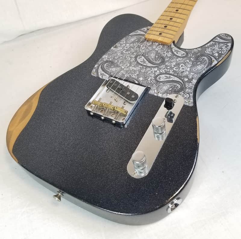 Fender Brad Paisley Esquire, Spruce Top, Black Sparkle, 5lbs 13.8ozs, w/Bag