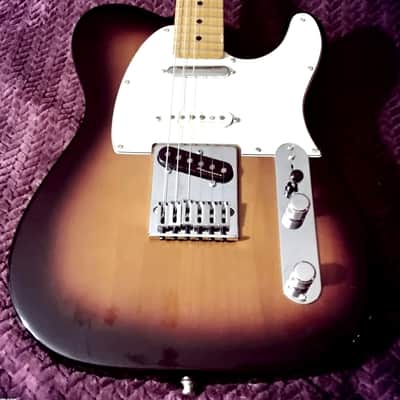 Fender Player Plus Nashville Telecaster with Maple Fretboard 2021 - Present - 3-Color Sunburst image 12