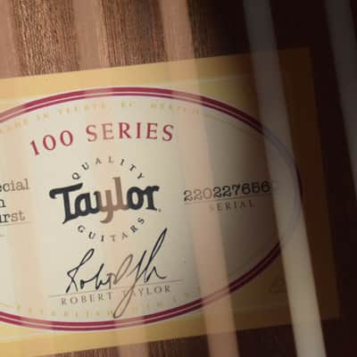 Taylor 112ce Special Edition Honeyburst image 10