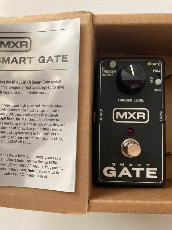 MXR M135 Smart Gate - Present - Black image 1