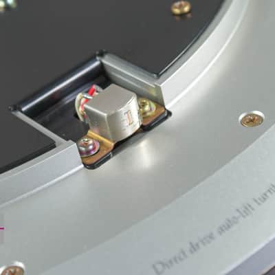 DENON DP-59L Direct Drive Auto-Lift Turntable in Good condition image 7