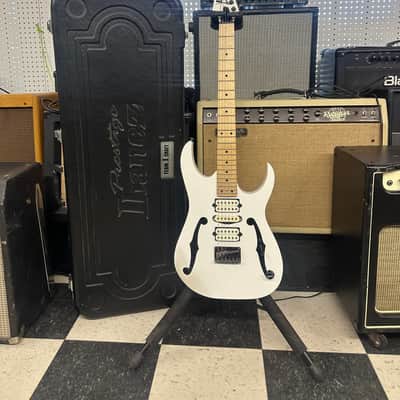 Ibanez PGM301-WH Paul Gilbert Signature 2003 - 2008 - White image 4