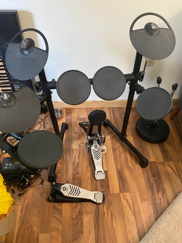 Yamaha DTX-100 Electronic Drum Set with DTX-500 module image 1