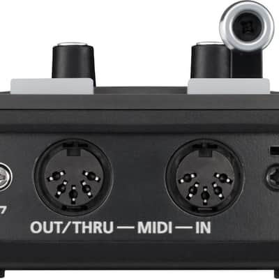 Roland V-1HD HD 4 x HDMI-Camera Video Switcher image 5