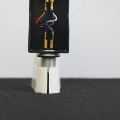 Shure V15 type III Cartridge W/ Super-Track Plus Stylus & Headshell image 8