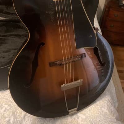 Gibson L-50 F-Hole 1947-present image 2
