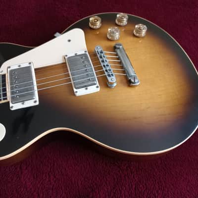 RARE 2-piece top Gibson Les Paul Standard 1981 Tobacco Sunburst with Tim Shaw & Chainsaw case image 3