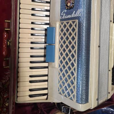 Scandalli 41 Key Blue Pearl Tone Model 409\29 Accordian & Case image 3