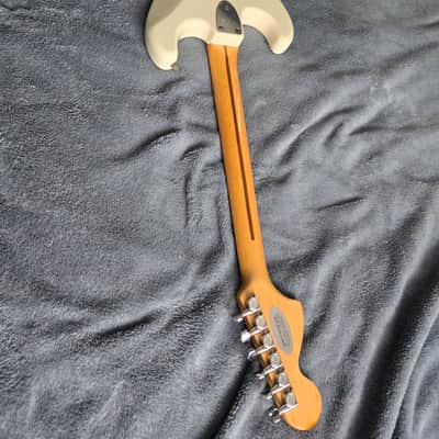 Squier SQ Series 3 bolt Stratocaster 1983-1984 - White image 9
