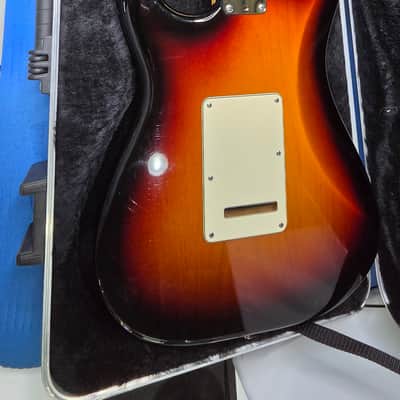 Fender American Standard Stratocaster with Rosewood Fretboard 2008 - 2016 - 3-Color Sunburst image 4