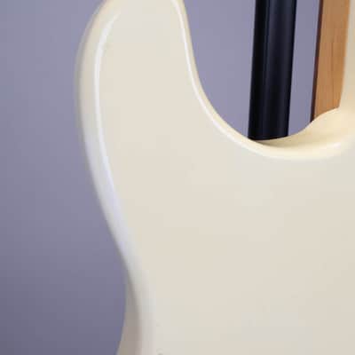 Peavey Predator AX HSS Electric Guitar - White image 10