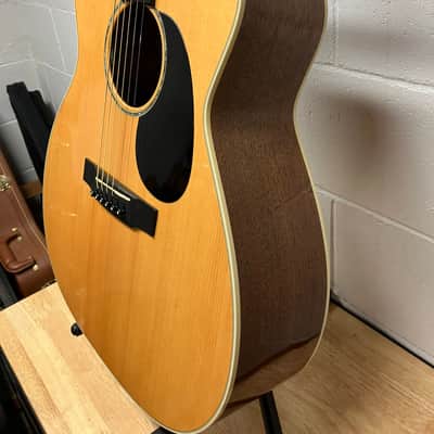 Martin JC-16WE 2003 - Jumbo Cutaway, Walnut Premium Edition w/OEM Hardcase & Electric P/U image 2