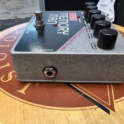 Electro-Harmonix Deluxe Memory Man 550Ms Analog Delay / Chorus / Vibrato 2008 - Present - Black / Silver image 5