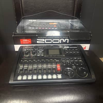Zoom R8 Recorder: Interface: Controller: Sampler 2010s - Black image 2