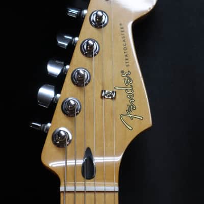 Fender 70th Anniversary Player Stratocaster 2023 - Present - Anniversary 2-Color Sunburst image 5