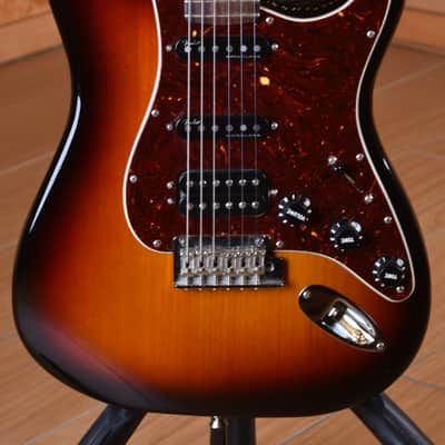 Fender Stratocaster American Professional II 3 Tone Sunburst - Upgrade: Meccaniche autobloccanti, Pickup Noiseless - image 11