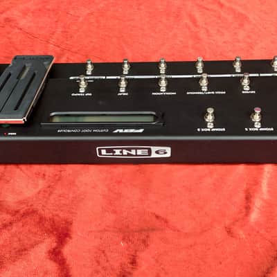 Line 6 FBV foot controller * multi effect floorboard and controller * works for : Line6 Vetta, Line6 Spider III and II, Line6 Bass POD XT, Line6 POD X3 * controlls volume, wah-wah, chromatic tuner, tap-tempo * image 3