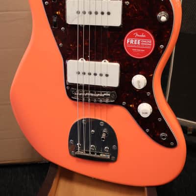 Squier Classic Vibe '60s Jazzmaster Tahitian Coral image 2