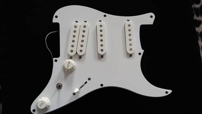 Peavey Predator AX Aged White loaded pick guard. image 1