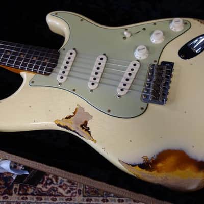 Fender '61 Strat Heavy Relic - Aged Vintage White over 3-Color Sunburst image 12
