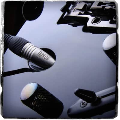 Guitar/Instrument Cable (Black, 10ft / 3m, Straight Plugs) - Achieve a Cleaner Signal via a Heavy Duty Pro 1/4" Jack to Jack Noiseless Mono Lead - Coloured Link Lead to Amplifier/Amp Cable image 3