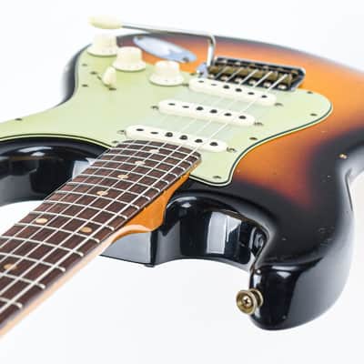 Fender Custom Shop 60 Stratocaster RW Relic 3 Color Sunburst #R127987 image 10