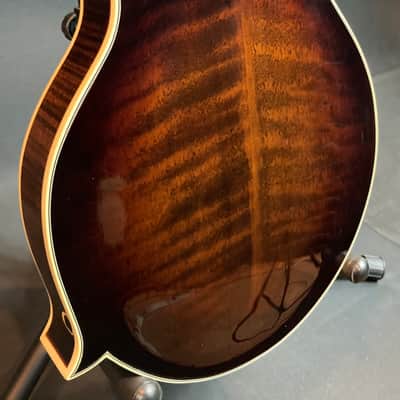 Kentucky KM-805 Artist Series F-Style Mandolin Amber Burst Finish w/ Case image 12