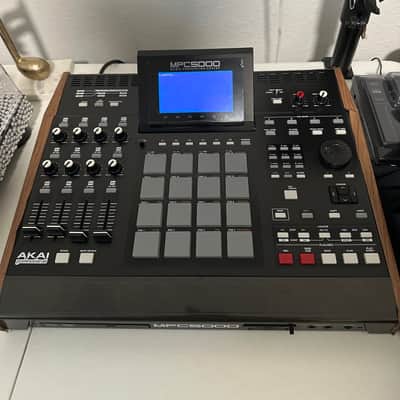 Brand New Akai MPC5000 Music Production Center 2008 - 2013 - Black image 2