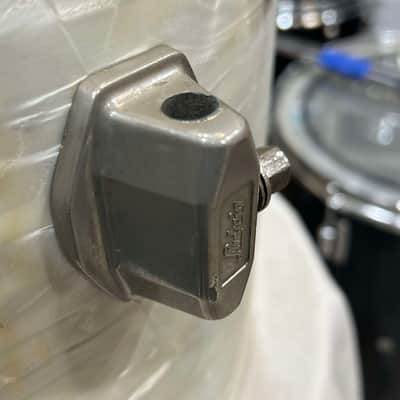Ludwig 12" deep X 15" head Concert Tom (314-354) 70's - White Marine Pearl / Nickel Plated image 12