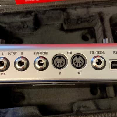 IK Multimedia ToneX Pedal Bass Edition with Case image 4