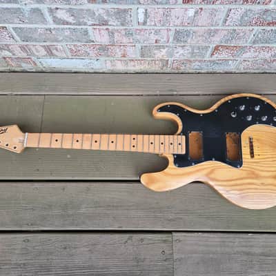 Vintage 1979 Peavey T-60 Electric Guitar Husk Project! image 2