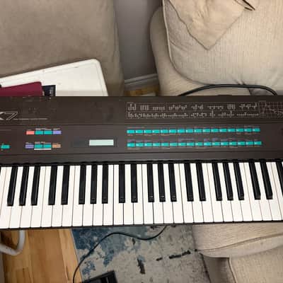 Yamaha DX7 Programmable Algorithm Synthesizer 1983 - 1987 - Blackhead image 7