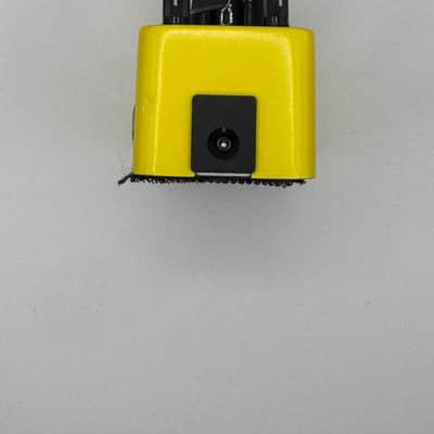 Donner Yellow Fall Delay Pedal (Used) image 5