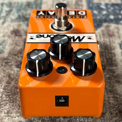 Modtone MT-AD Vintage Analog Delay Guitar Effect Pedal W/ Original Box & Paperwork! image 7