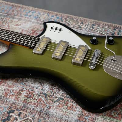 Novo Guitars Voltur B6 Baritone - 2025 - Green Burst. New - (Authorized Dealer) imagen 4