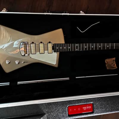 Ernie Ball Music Man St. Vincent Signature Goldie 2021 - Present - Cashmere image 17