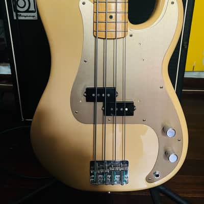 Fender Classic Series '50s Precision Bass 2005 - 2016 - Honey Blonde image 3