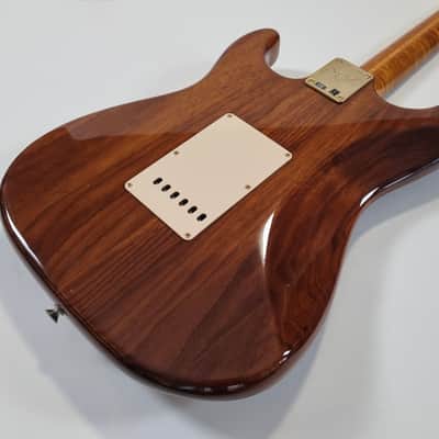 Fender Stratocaster Artisan Claro Walnut 2016 Custom Shop Amber Tinted image 16