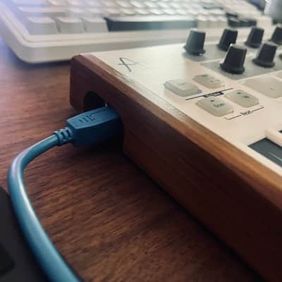 Arturia Minilab MIDI Keyboard Controller image 5