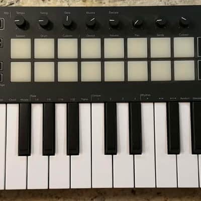 Novation Launchkey Mini MKIII MIDI Keyboard Controller 2019 - Present - Black