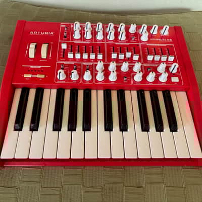 Arturia MiniBrute Red 25-Key Synthesizer 2012 - 2018 - Red