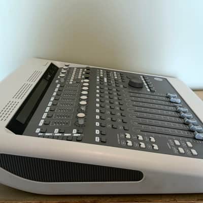 Digidesign Digi 003 Desktop Console - Firewire Audio Interface with Control Surface image 6