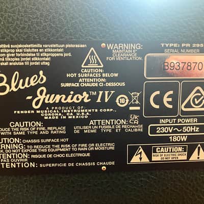 Fender Blues Junior IV Ltd 15W 1x12" Valve Combo in British Racing Green image 6